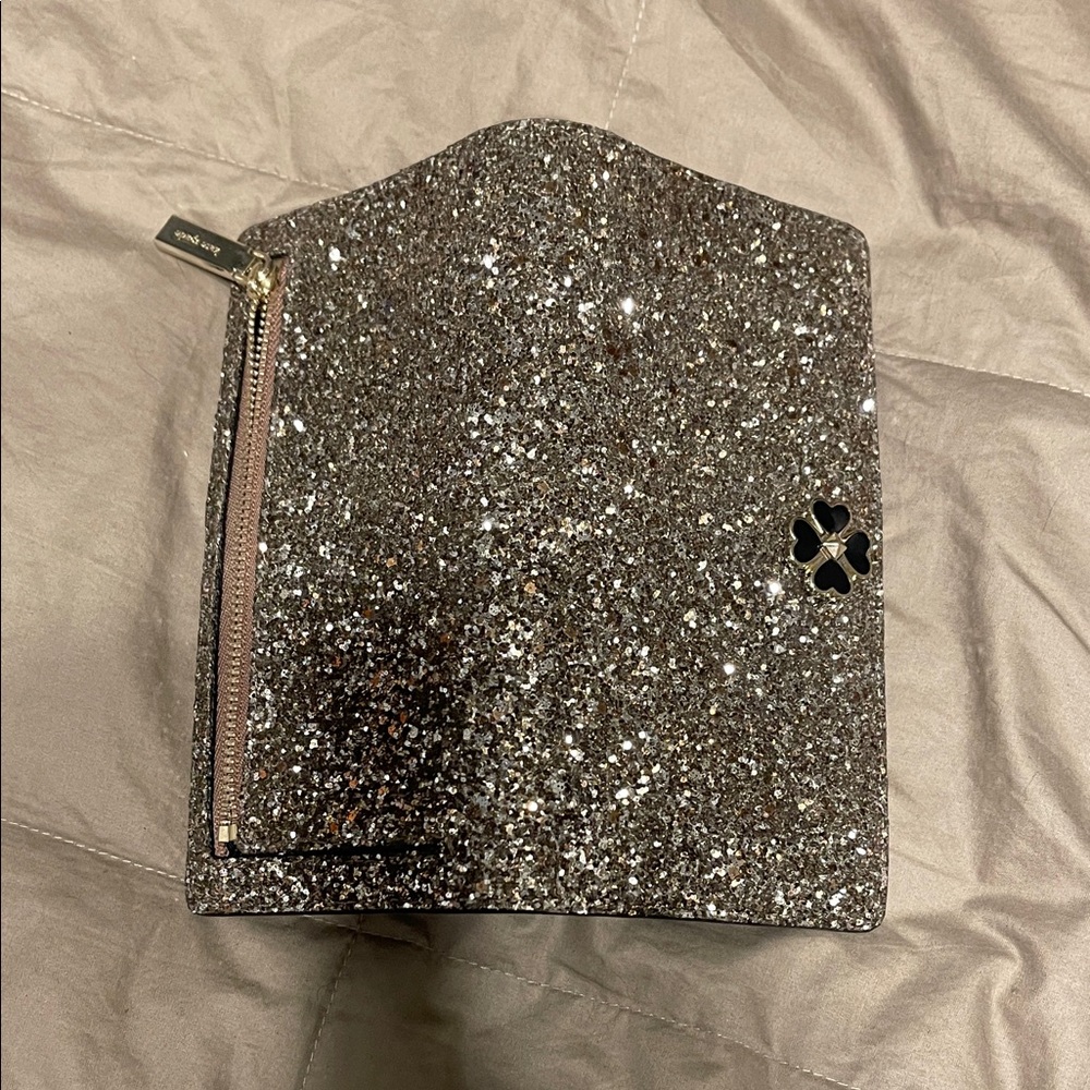 Elegant Kate spade Glitter wallet - Picture 2 of 5